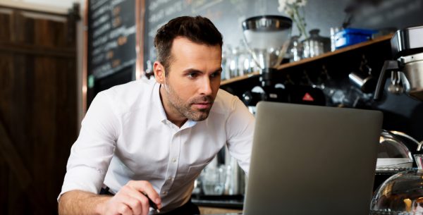 הוצאת חשבונית מס בבית - האם אפשרי?