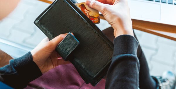 wallet-ge082626e1_1920