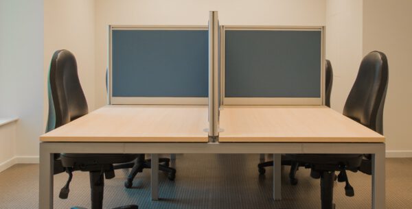 office-g08c2af672_1920