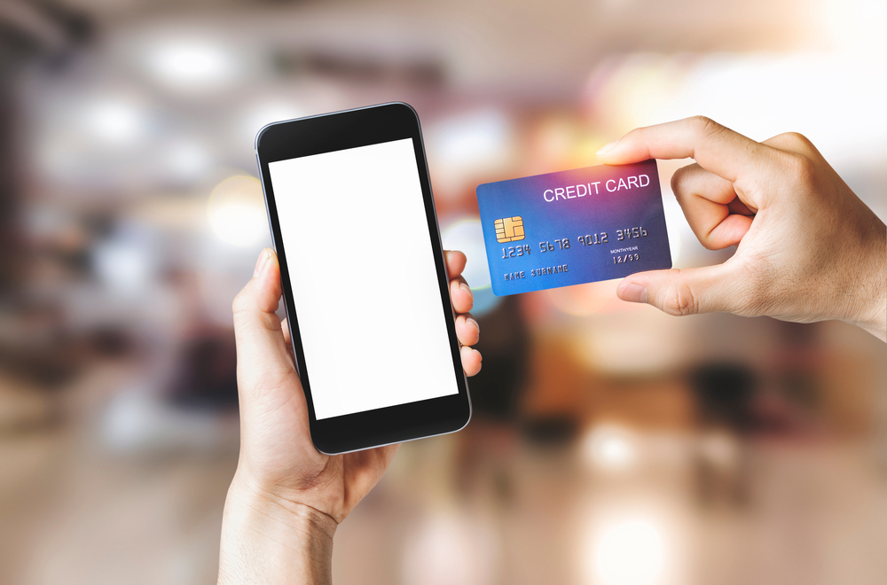 איך משלמים לנותן שירות בלי תיק במס הכנסה ושומרים על הוצאה חוקית